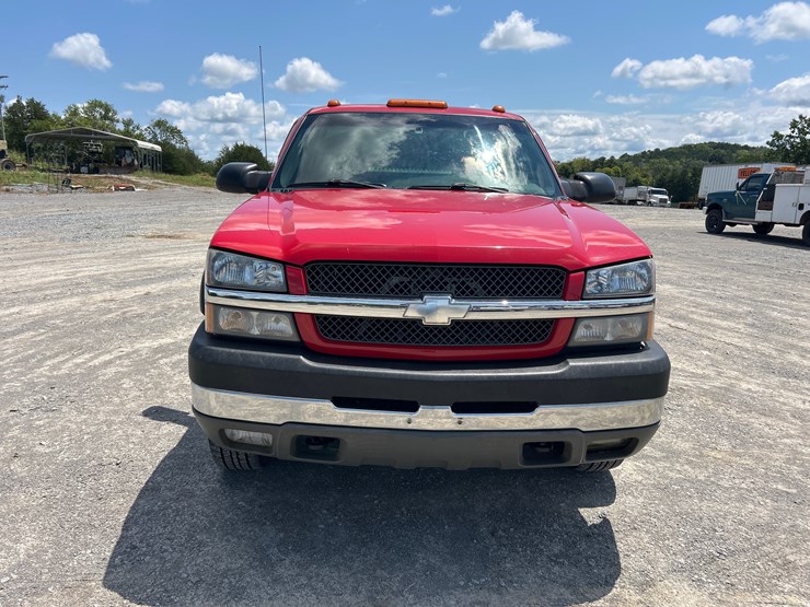 2003-chevrolet-2500hd-image-3