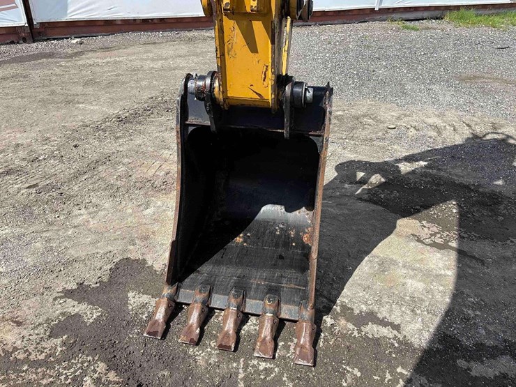 caterpillar-420f2-image-10