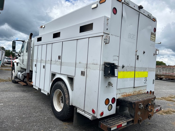 2014-international-durastar-4400-image-6