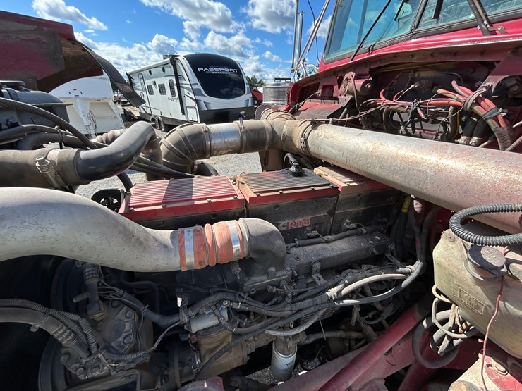 kenworth-w900-image-13