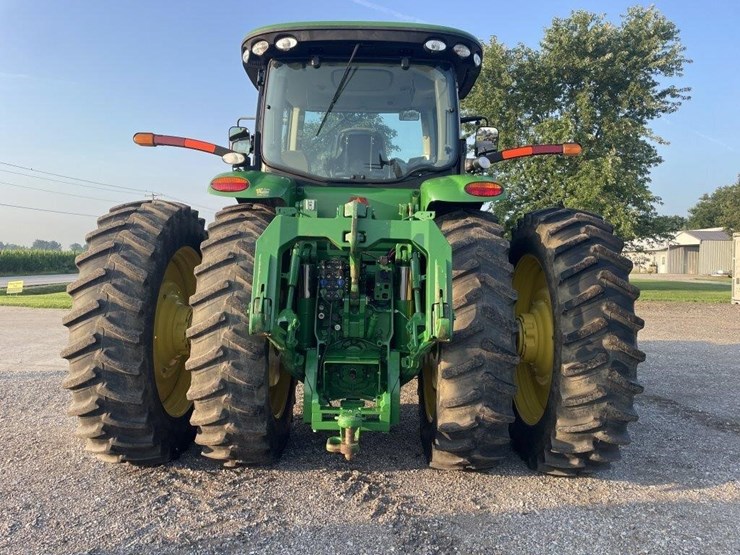2011-john-deere-8310r-image-4