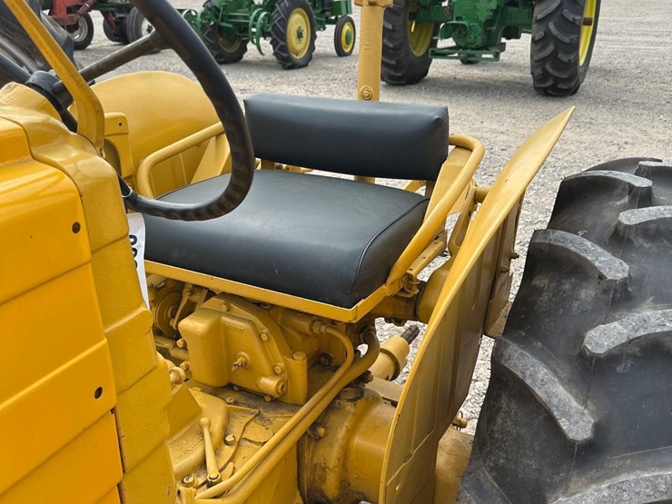 john-deere-320u-image-6