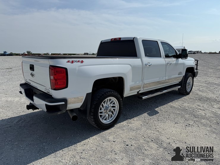 2017-chevrolet-3500hd-image-5