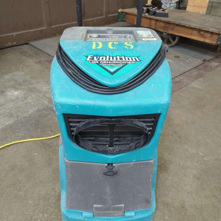(1) Dri-eaz Evolution LRG Dehumidifier