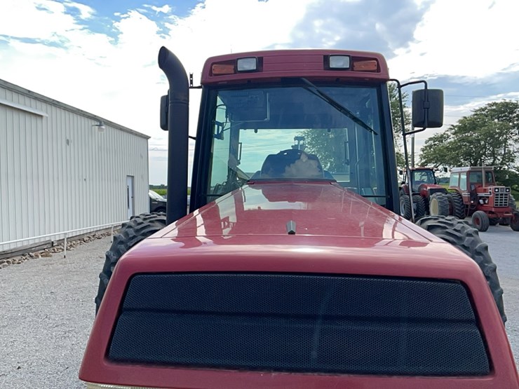 1994-cih-7230-magnum-tractor-image-5