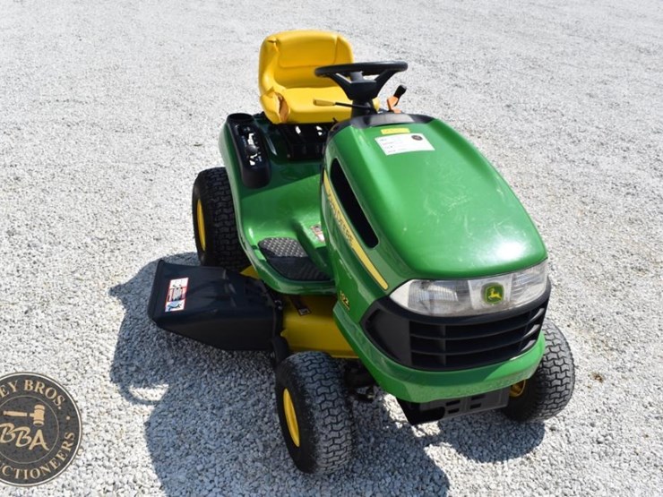 john-deere-102-image-10