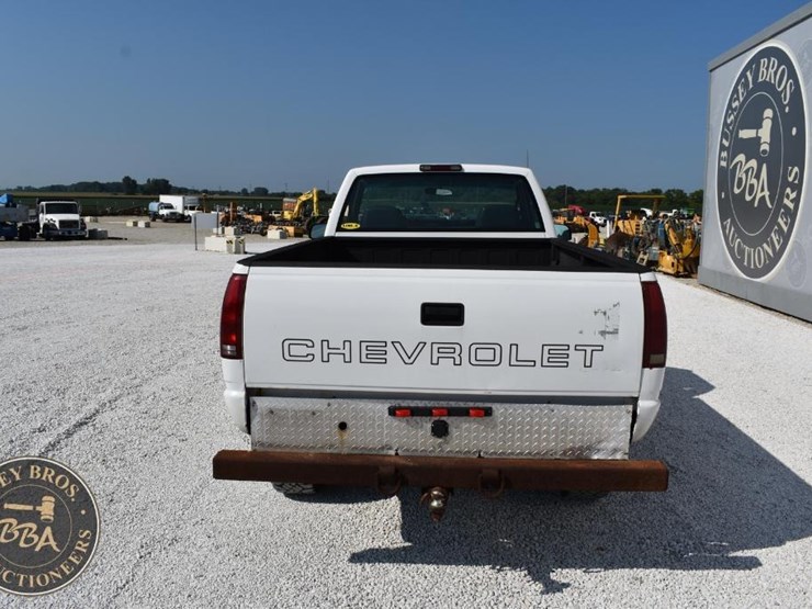 1999-chevrolet-3500-image-14