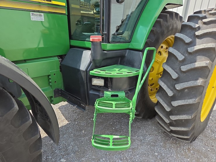 john-deere-8310-image-9