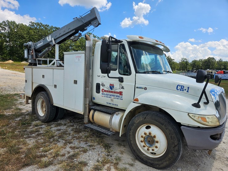 2008-international-durastar-4300-image-23