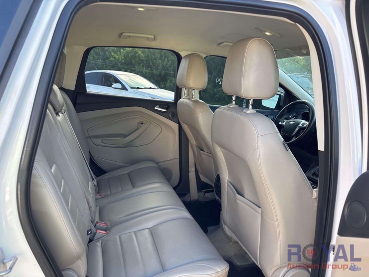 2014-ford-escape-image-21