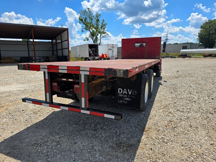 2003-international-durastar-4400-image-30