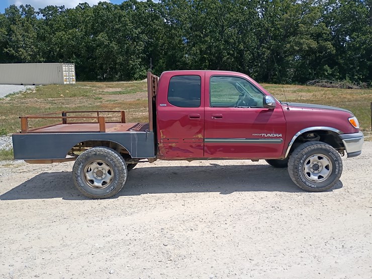 2002-toyota-tundra-image-11