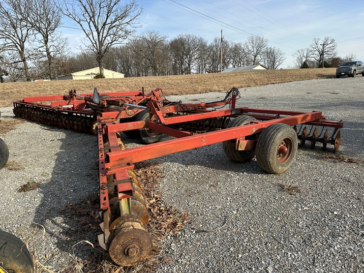 case-ih-3900-image-3