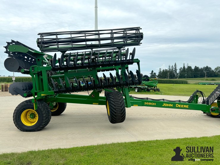 2021-john-deere-2680h-image-2