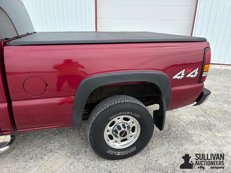 2004-gmc-sierra-2500hd-image-10