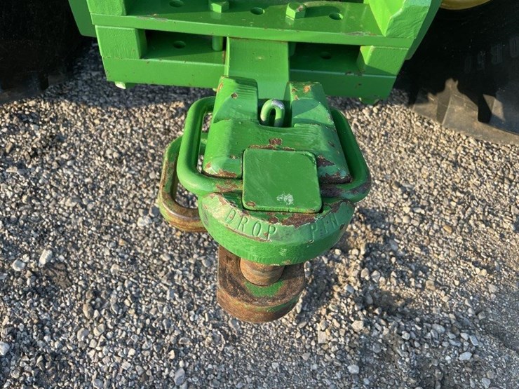 2011-john-deere-8310r-image-5