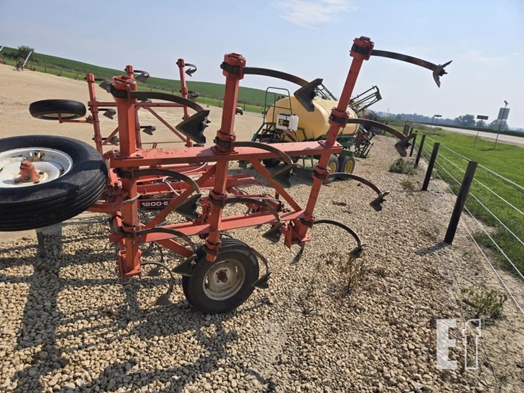 allis-chalmers-1200-image-4