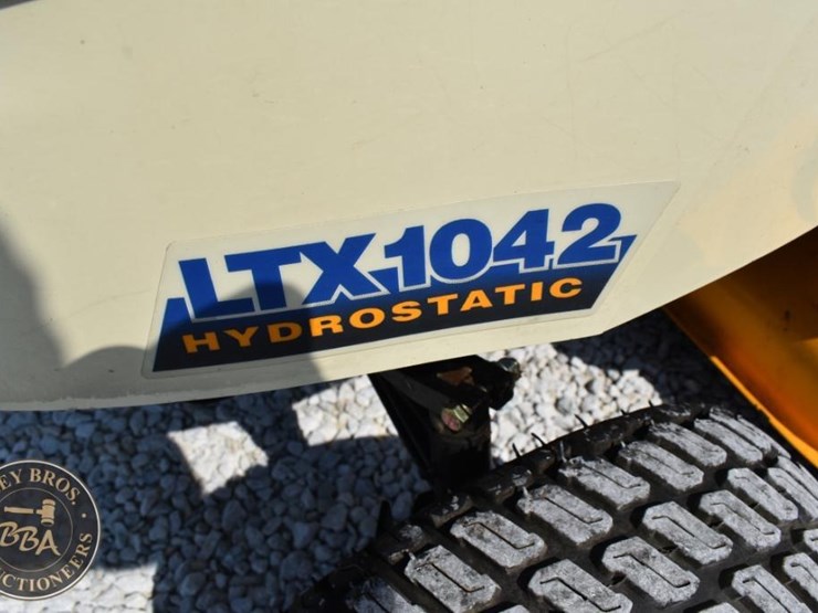 cub-cadet-ltx1042-image-25