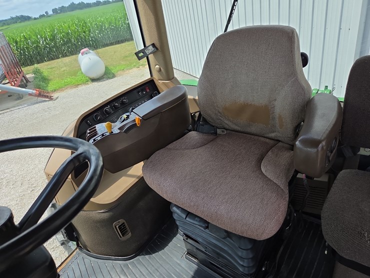 john-deere-8310-image-42