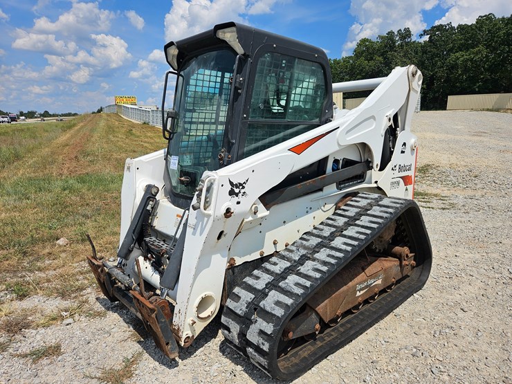 2019-bobcat-t870-image-2
