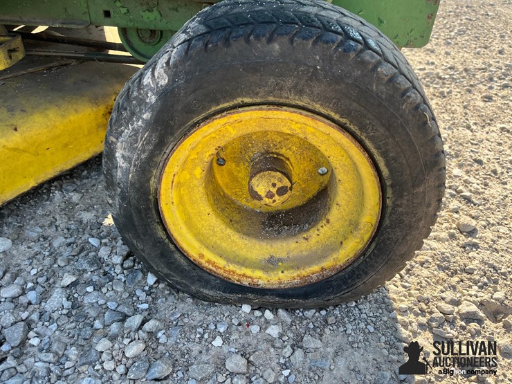 john-deere-110-image-16