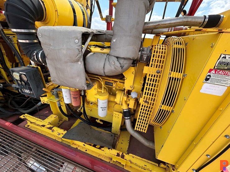2013-john-deere-b-image-18