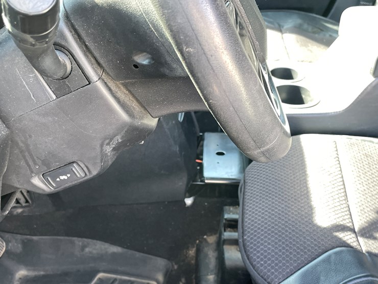 2018-ford-explorer-image-43
