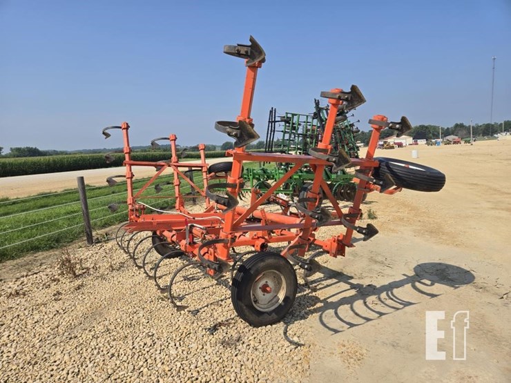 allis-chalmers-1200-image-6