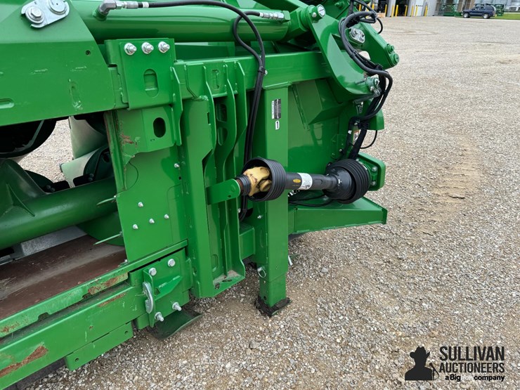 2023-john-deere-c12f-image-20