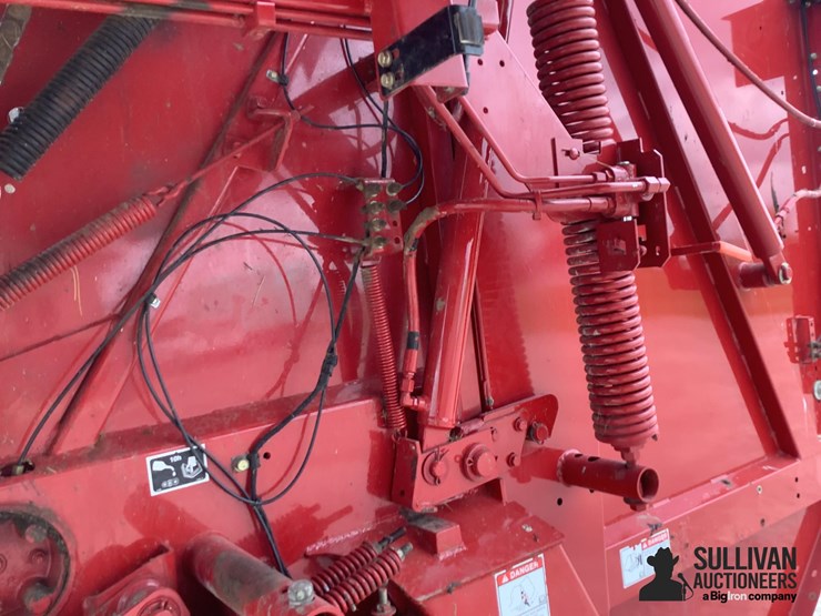 new-holland-br7090-image-12