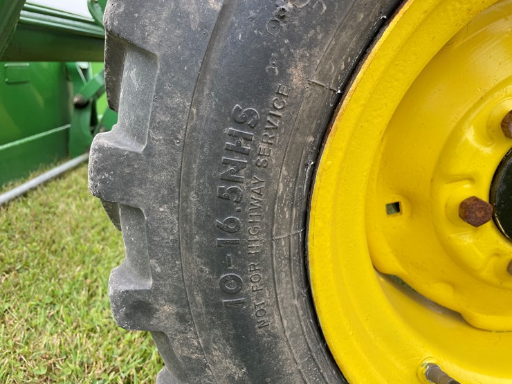 2011-john-deere-4120-image-14
