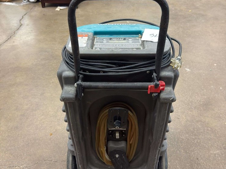 drieaz-dehumidifier-console-model-#-f292-sm-total-hours-3791-image-3