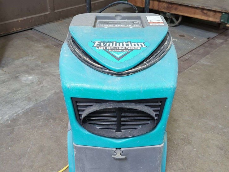 (1)-dri-eaz-evolution-lrg-dehumidifier-image-1