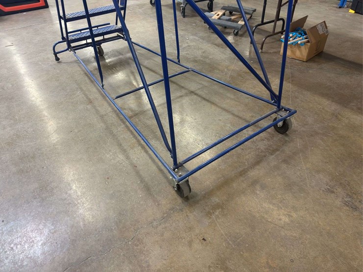 steel-rolling-ladder-image-6