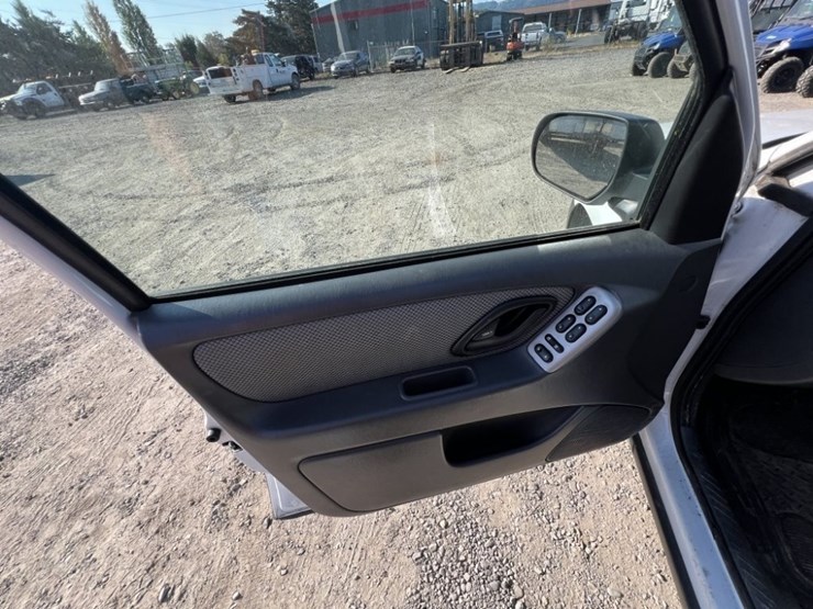 2007-ford-escape-image-23