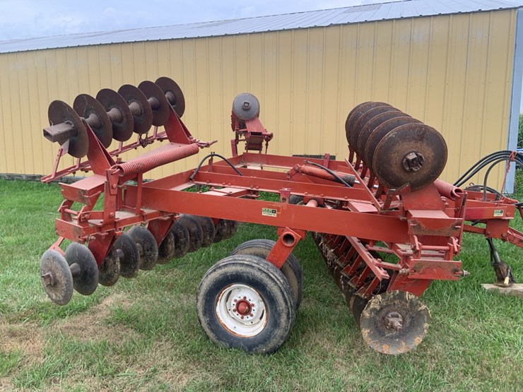 22’-ih-480-wing-fold-disc-image-15