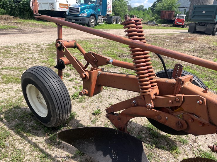 massey-ferguson-880-image-8
