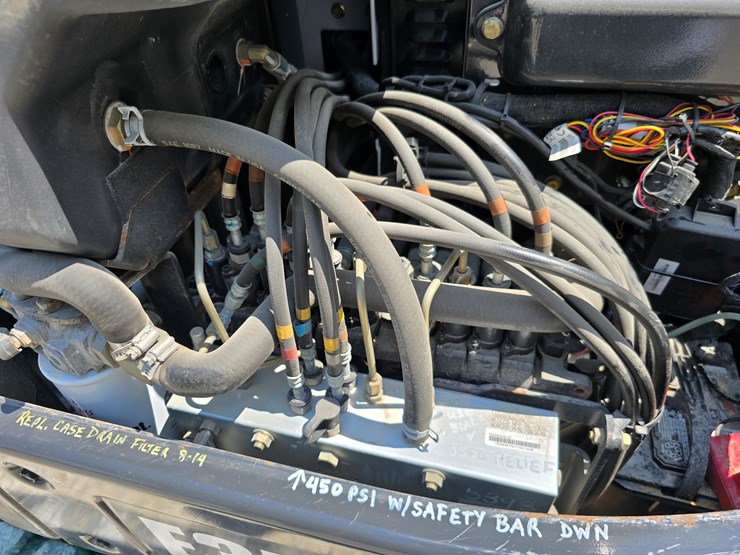 2012-bobcat-e35-image-70