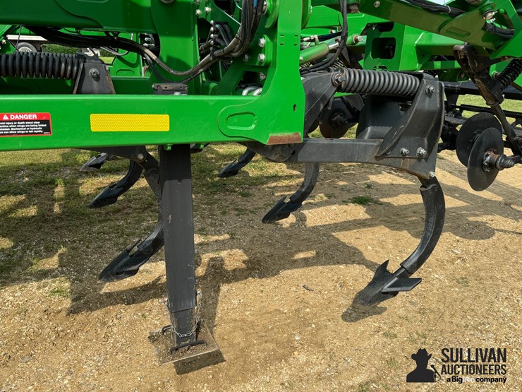 2015-john-deere-2730-image-19