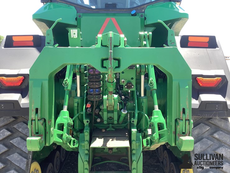2020-john-deere-8rx-370-image-17