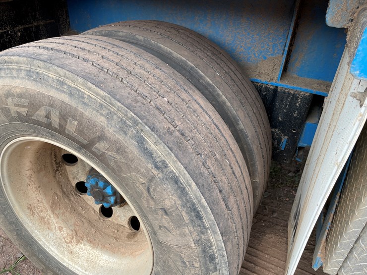 2005-kenworth-t800-image-37