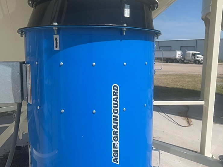 concept-7,500-bu.-hopper-bin,-equipped-with-bin-fan-with-3-phase-agi-grainguard-10-hp-electric-motor.-image-27