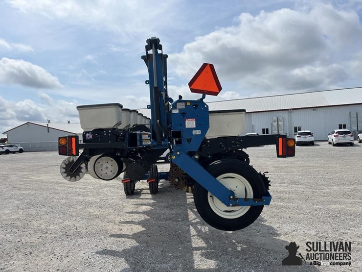 2009-kinze-3600-image-6