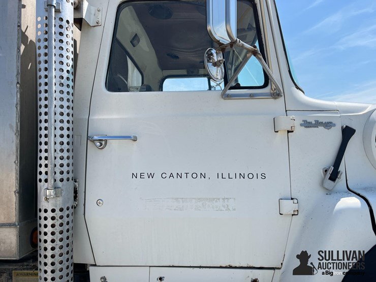 1989-ford-l8000-image-19