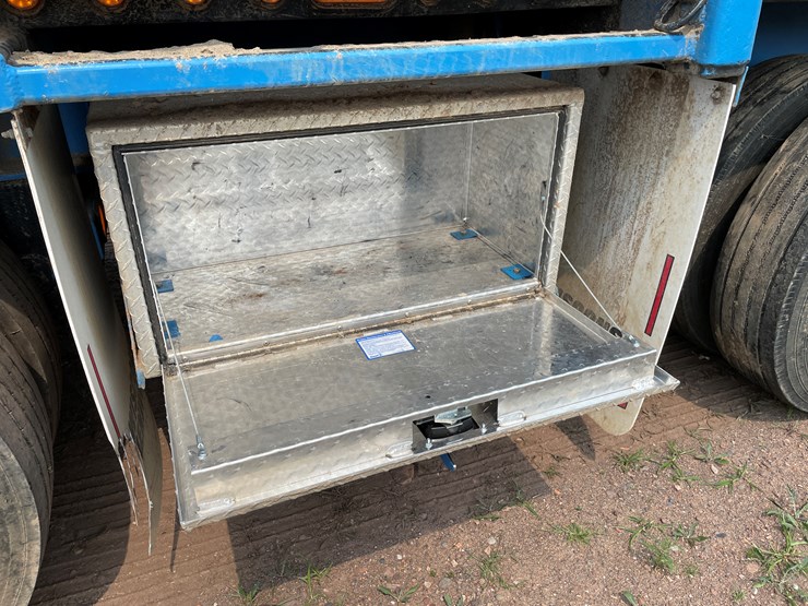 2005-kenworth-t800-image-38