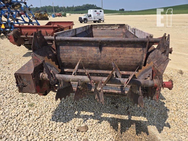 new-holland-185-image-8
