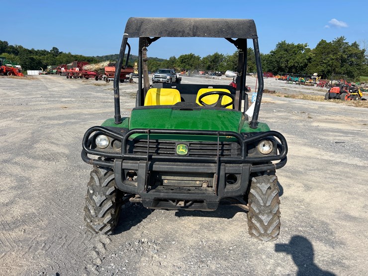 2011-john-deere-gator-image-6