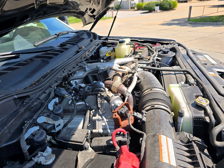 2022-ford-f600-image-72