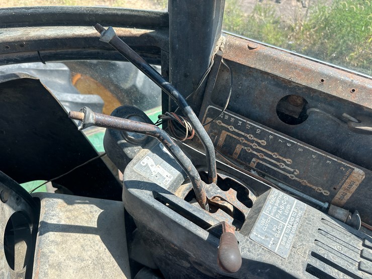 1976-john-deere-8430-image-45