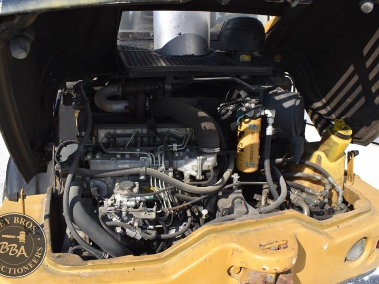 2011-caterpillar-908h-image-33